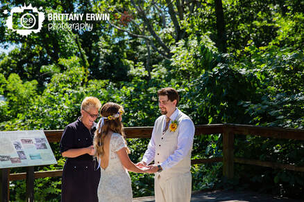 Elope in Brown County, Indiana.  Marry Me In Indy! LLC. Indianapolis Wedding Officiant Services.Picture